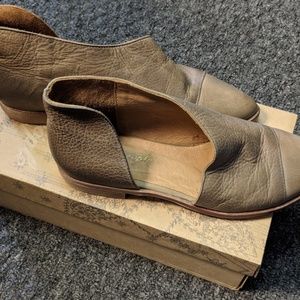 Free people flat royal shoes size 9